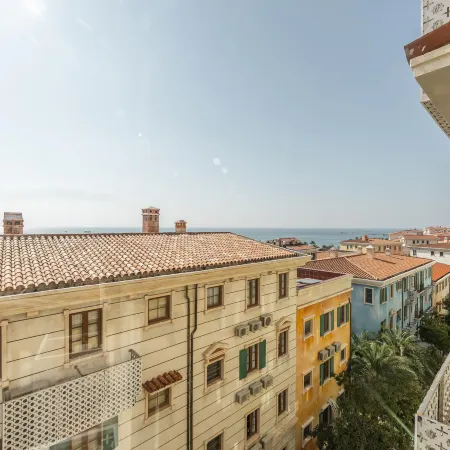 Coastal Living Hotel Phu Quoc