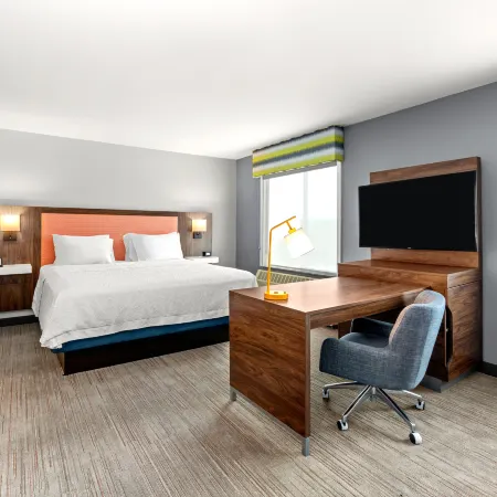 Hampton Inn & Suites Fairbanks