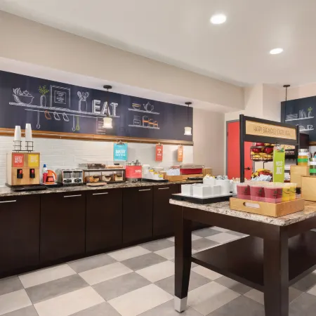 Hampton Inn & Suites Ft. Wayne-North