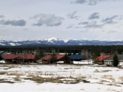 Pagosa Uptown Condo w/Queen Loft. Pet Friendly!
