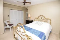 Cozy Cottage with view of Lake Michigan Hotels in Saint Joseph