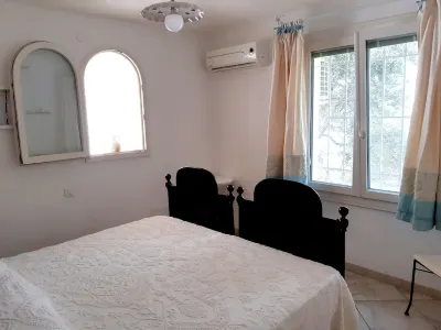 Villa Chiaro di Luna - independent with direct access to the sea