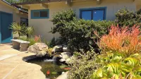 Amazing Ocean/Coastline/Mountain Views. Pvt. 1-Bdrm Guest Home w/Patio, Hot Tub