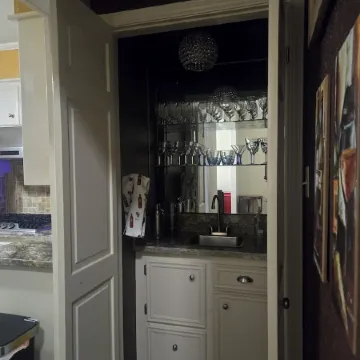 Clean 2-Bd Townhome in Quiet Neighborhood Close to All That B/CS Offers.