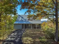 Breathtaking Mountain Views - 20 Min to Asheville