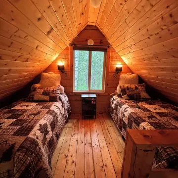 Rustic and cozy cabin with all new amenities near beautiful Hatcher’s Pass