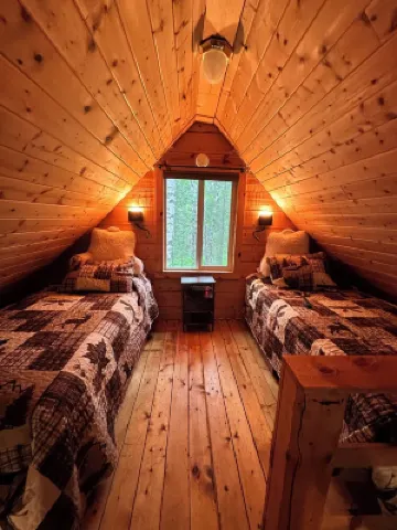 Rustic and cozy cabin with all new amenities near beautiful Hatcher’s Pass