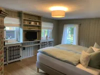 NEW: Fantastic holiday home right on Lake Tegernsee 로타하에건 호텔