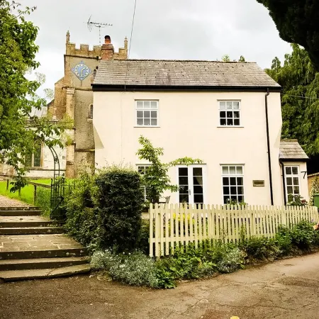 Romantic & Secluded Cottage. Beautiful Walks & Fantastic Pub
