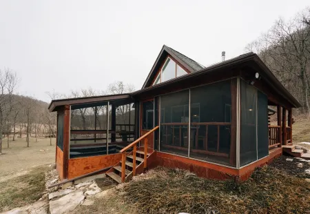 Secluded Rustic + Modern Log Cabin with hot tub by Stream,  luxury getaway