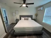 2BR 2B House Close to Downtown