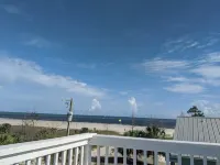 The Lucky Dog Beach House steps from the beach. - Wi-Fi