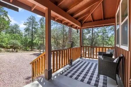 Wandering Pines - Scenic and peaceful getaway Отели в г. Строберри