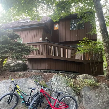 Renovated-Spacious Home Ideally Located in the Middle of Stowe