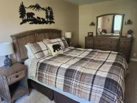 Quiet 4 bedroom Home with Hot Tub nestled in the woods