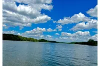 Studio Cabin – Pet-Friendly Retreat Near Lake Greeson & Kirby Landing Marina