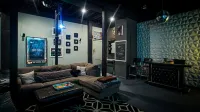 160" Movie Theater! Great For Movie Nights!