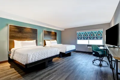 Tru by Hilton Edmonton Windermere