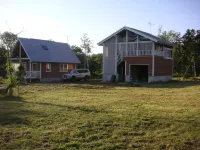 Cottage Cruising Hotels in Niseko