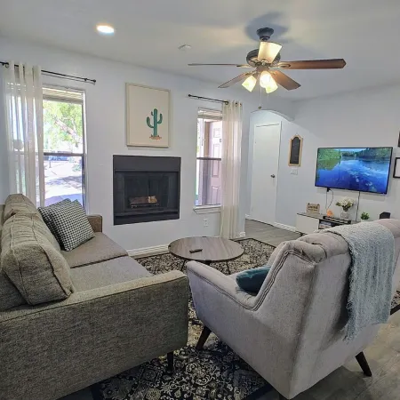 Mountain View 2MBr condo -Near Tempe & Phx Airport