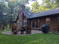 Secluded YEAR ROUND home on Little St. Germain Lake!