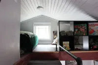 Little House in the Pine Woods Hotels in Le Flore County