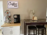 Cute & Cozy-Historic & Vibrant Capitol Downtown-private 2 brm apartment Hotels near Wesley United Methodist Church, Concord, NH