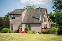 Modern cabin at the woods resort with 3-Bedroom, 2F-bath, Central Air/Heat