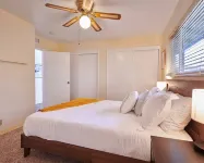 Stylish & Remodeled - Walk to Fresno State Stadium Oh Wow Nickel Arcade 주변 호텔