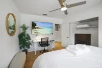 Stunning 4BR/2BA w/in-ground pool, 5 min to beach