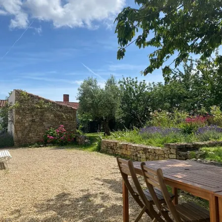 Charmante Maison de Village Avec Linge-plage 12km