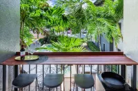 Zion Escapes Cairns Mid-city Family Apartment