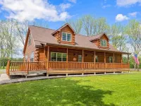 NEW! BC Retreat with Fireplace,Game Room,Hot Tub! Hotels in Wayne County