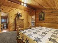 A real log cabin in the pines! Hotels in Pine