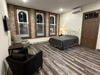 Cozy 1 bedroom apartment located in beautiful downtown New Ulm Mn. Hotels in New Ulm