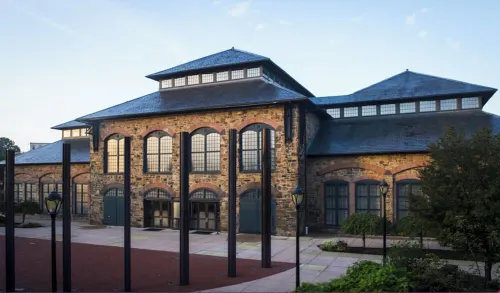 New Spacious single w/ parking.  Bikes, XBOX, Hotels in Phoenixville