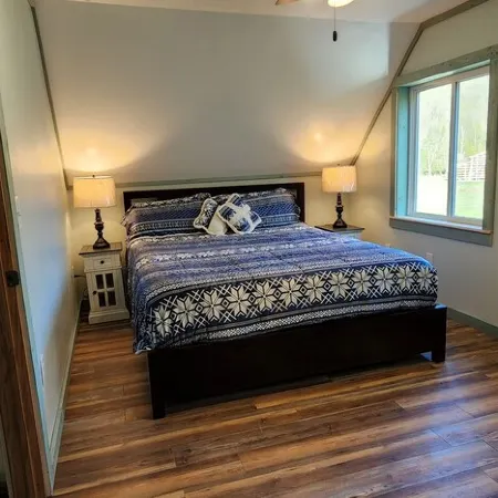 Unterwalden NEW HotTub Firepit SmartTVs Full Kitchen Mt Hideaway Trout Stream