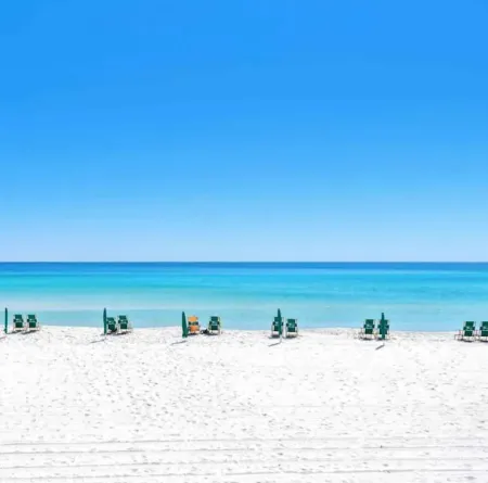 Duplex sleep 24 people.2 mile to beach and 6 full bathroom