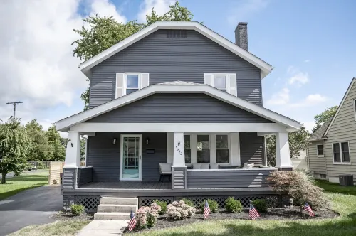 3 BR cozy + renovated walkable downtown stay Hotels in Hilliard