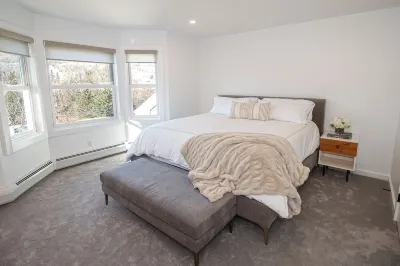 Fully Renovated Condo in Greenspring Community (Mt Snow) Hotels near Snow Lake Lodge