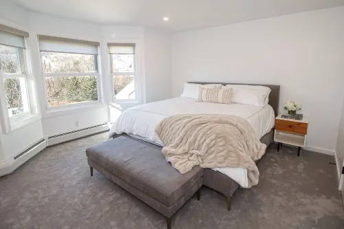 Fully Renovated Condo in Greenspring Community (Mt Snow)