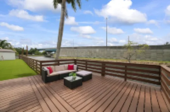 Lakefront Mansion•7Br•Pool•5Min to Hard Rock 마이애미가든 호텔