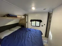 New Camper with a Hot Tub and Pool: Great For Families or a Romantic Weekend. Hotels in Franklin County