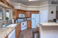 Soleil Oasis w/ Pool/lakeside