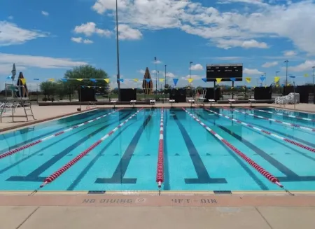 Tropical Desert Oasis. New built! Family friendly. Grill,Tiki bar&Mountain view.