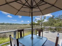 Ocean Springs Waterfront Home with Amazing Views! Hotels in Gulf Park Estates