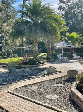 Private Oasis-Heated Pool-Sleeps8-Fresh Eggs & Top Amenities-Pet Friendly-Escape Отели рядом с достопримечательностью «World Golf Village»