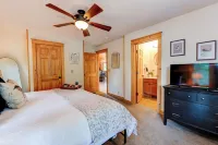 Raven Cliff - Mountain Views/7 Person Hot Tub North Carolina Welcome Center 주변 호텔