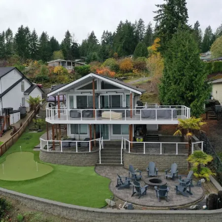 Grapeview- Luxury Waterfront Home w/ Hot Tub