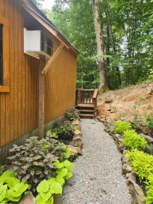 Enchanted Forest tiny house mountain views remote  private Norris Lake 2.7 miles